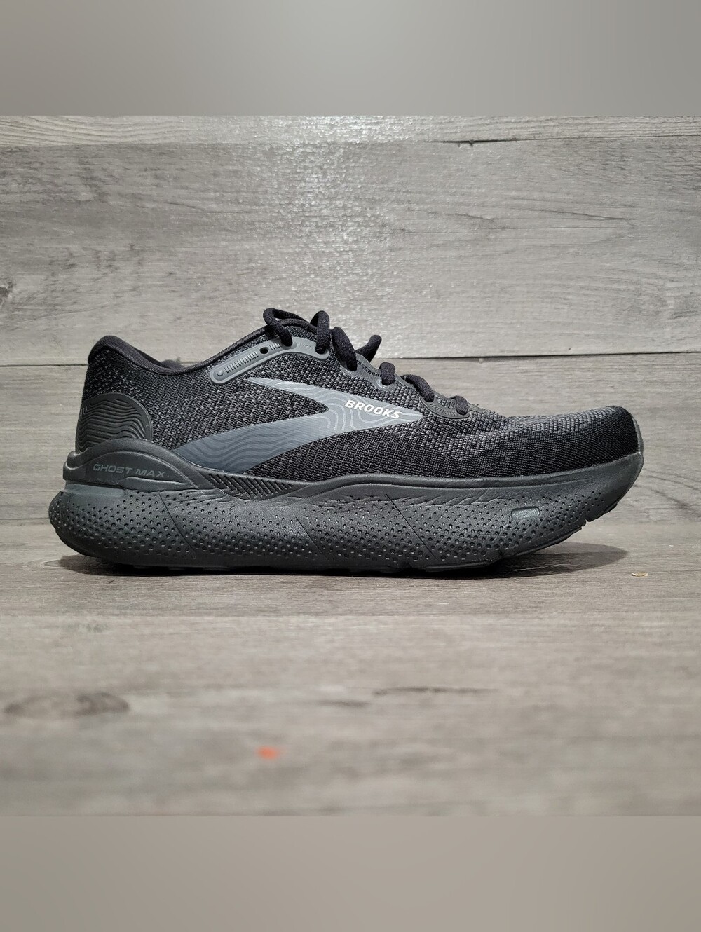 Brooks Ghost Max Womens Size 8.5 Black Athletic Running Shoes
